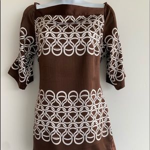 2b Bebe Silky top M